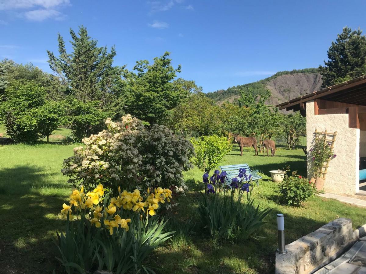 Chambre D'Hotes La Citadelle Lardier-et-Valenca ภายนอก รูปภาพ